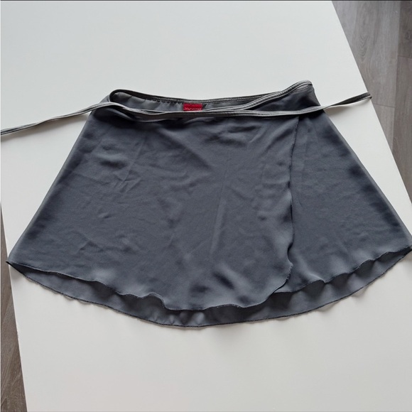 Yumiko Ballet Wrap Skirts - Picture 2 of 2